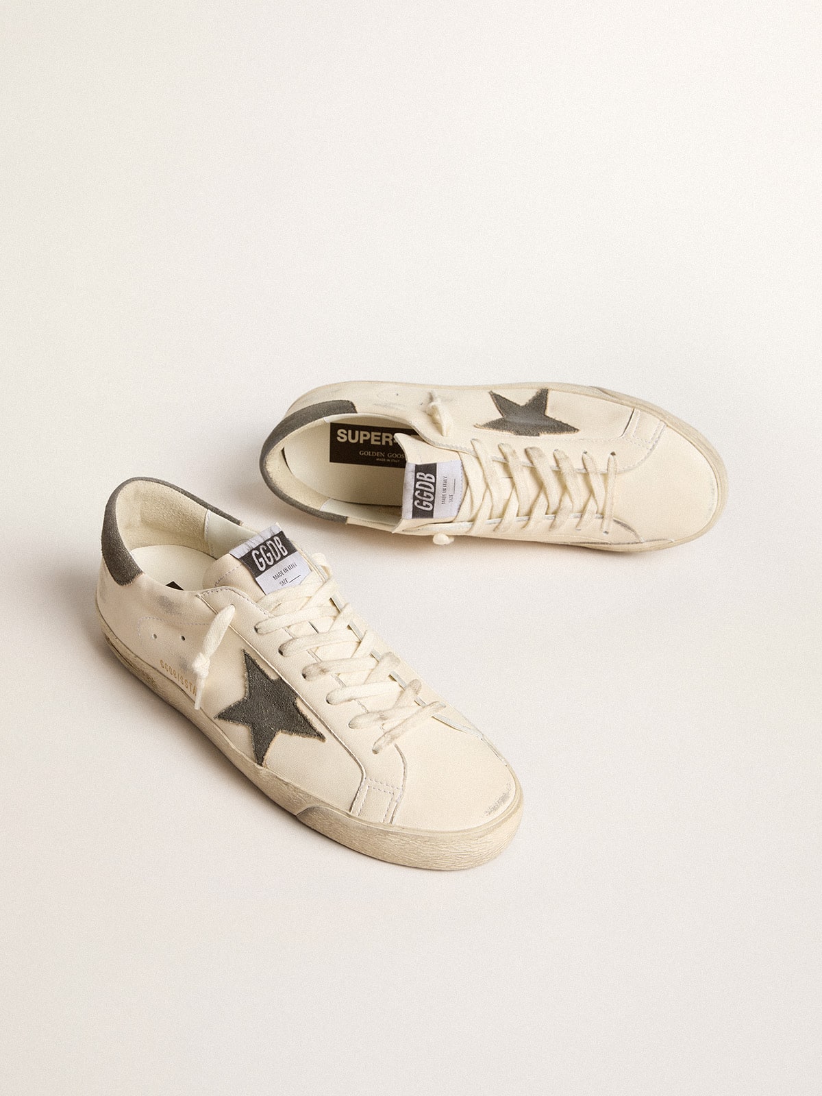 Super-Star in nappa with gray suede star and heel tab