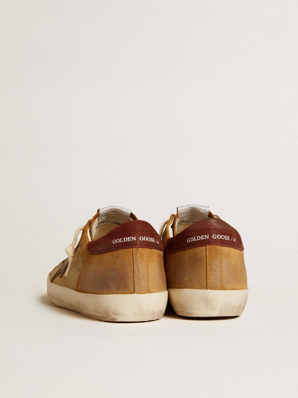 Men's Super-Star in beige and caramel suede with black crackle leather star