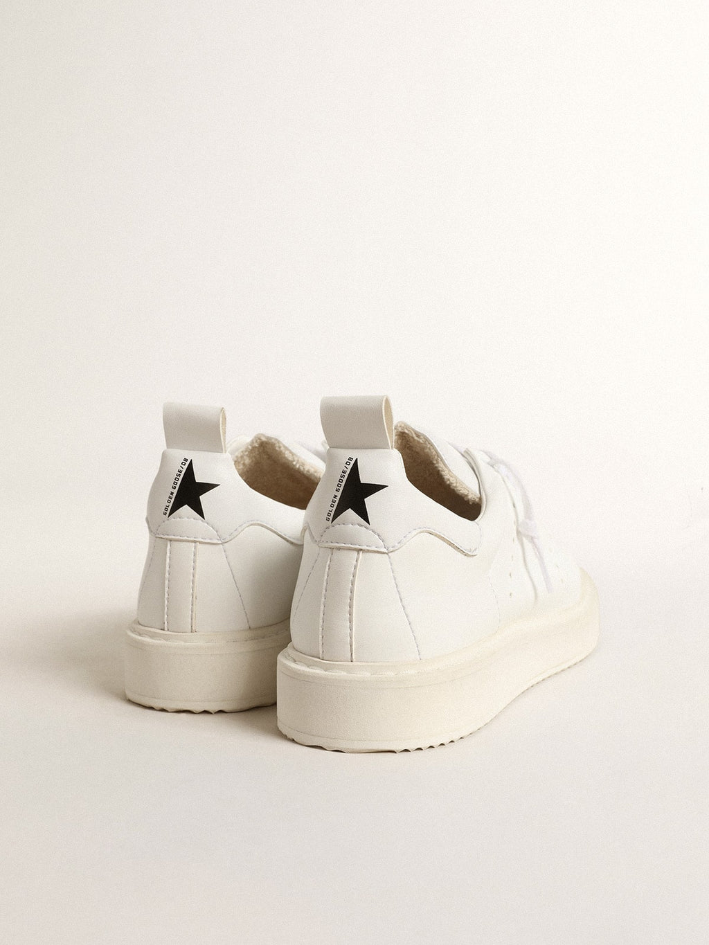 Men's bio-based Starter with white star and heel tab