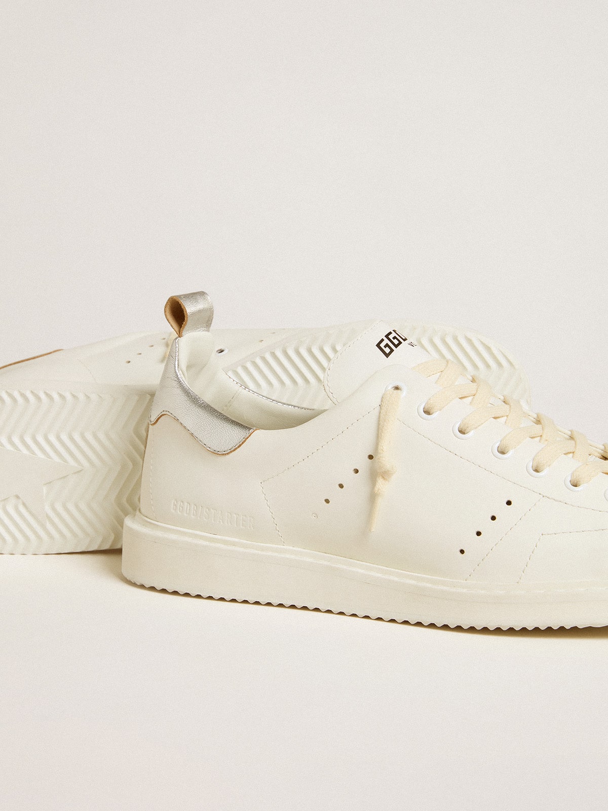 Men's Starter in white leather with silver metallic leather heel tab