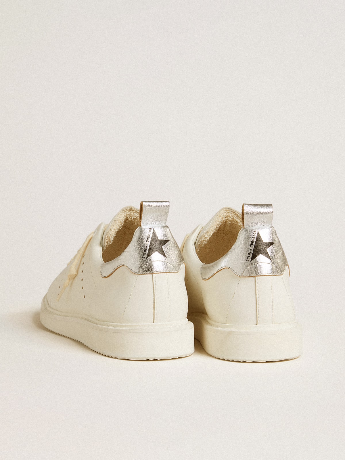 Men's Starter in white leather with silver metallic leather heel tab