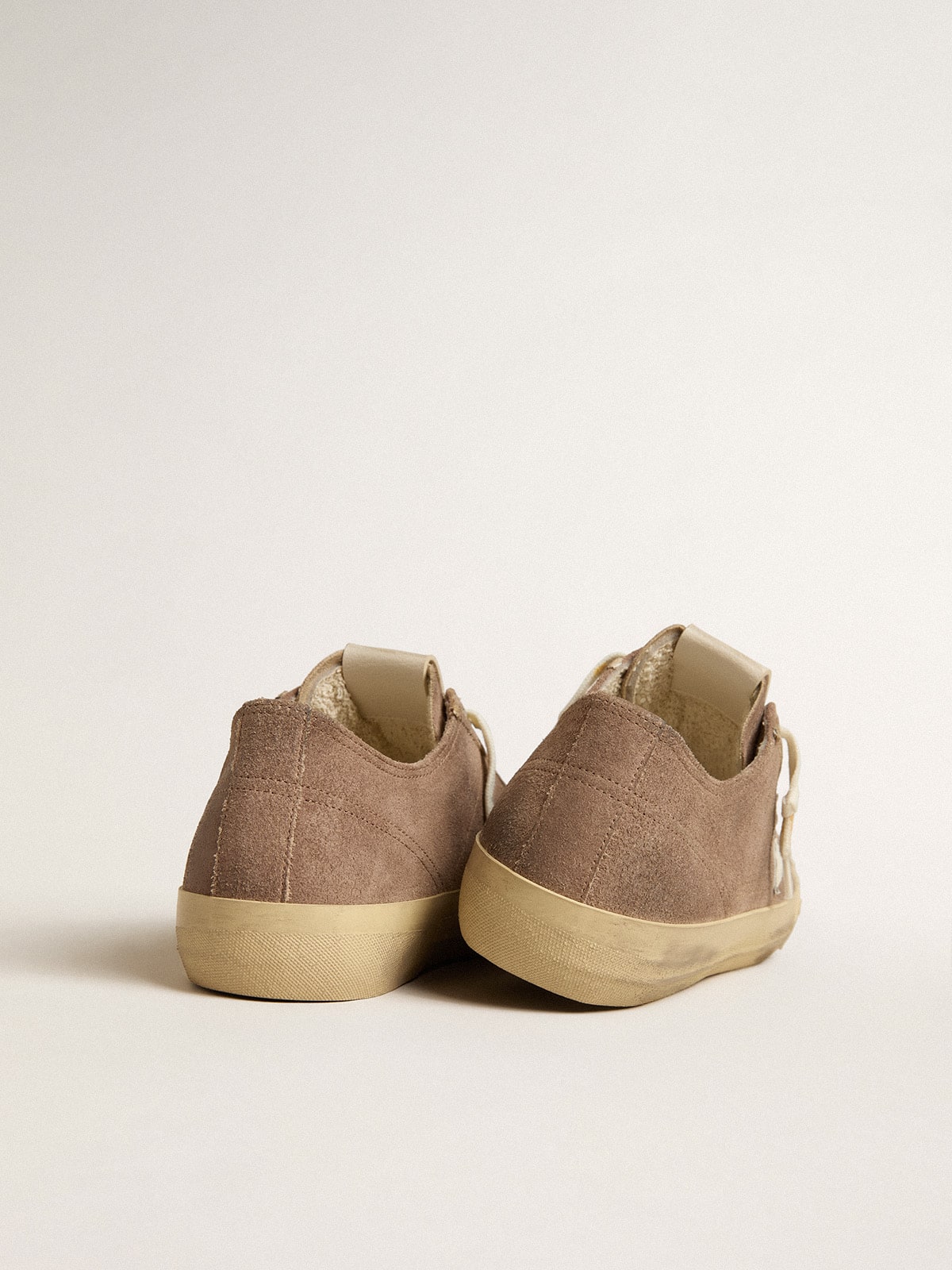 V-Star in dove-gray suede with white nappa leather star