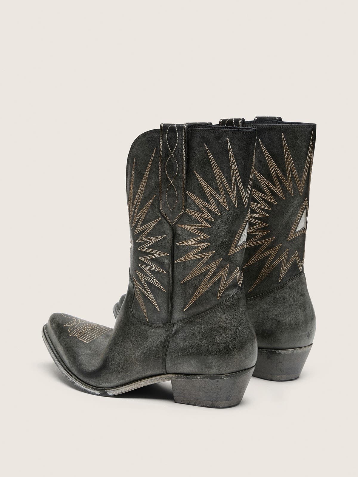 Men's low Wish Star boots in black leather with silver star