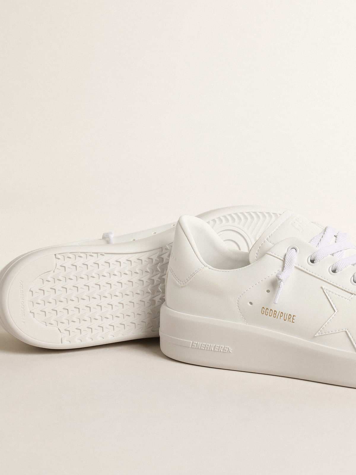 Men's bio-based Purestar with white star and heel tab