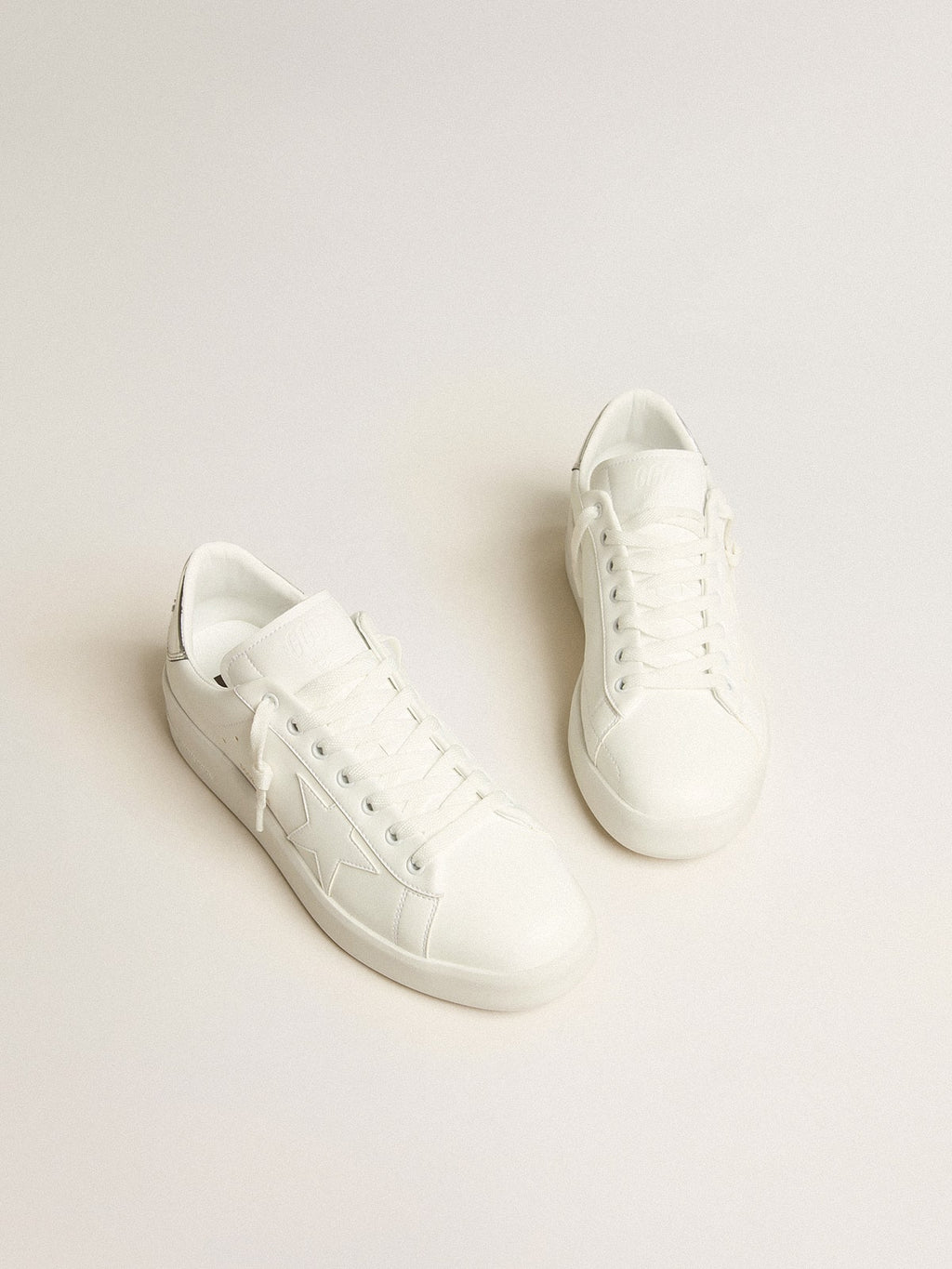 Men's bio-based Purestar with white star and mirror-effect heel tab