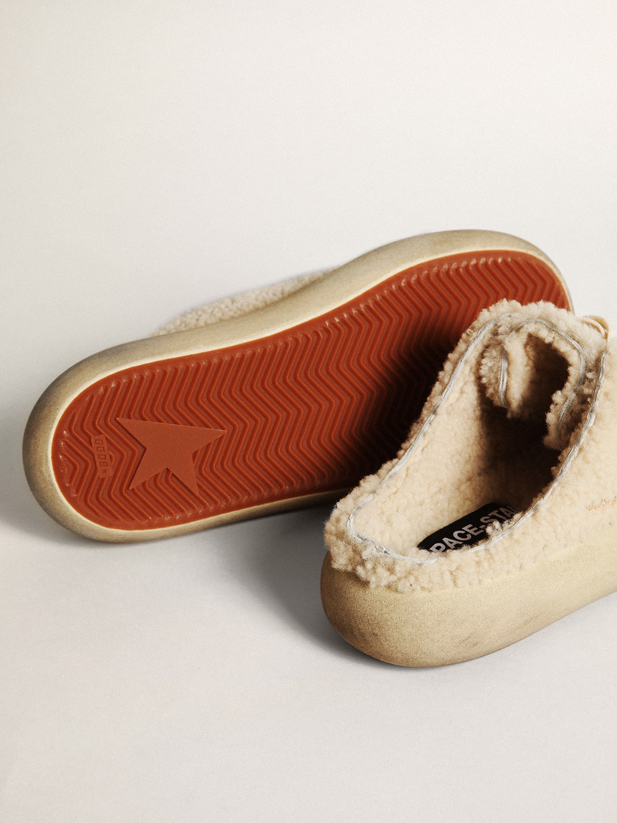 Men's Space-Star Sabots in beige shearling with white leather star