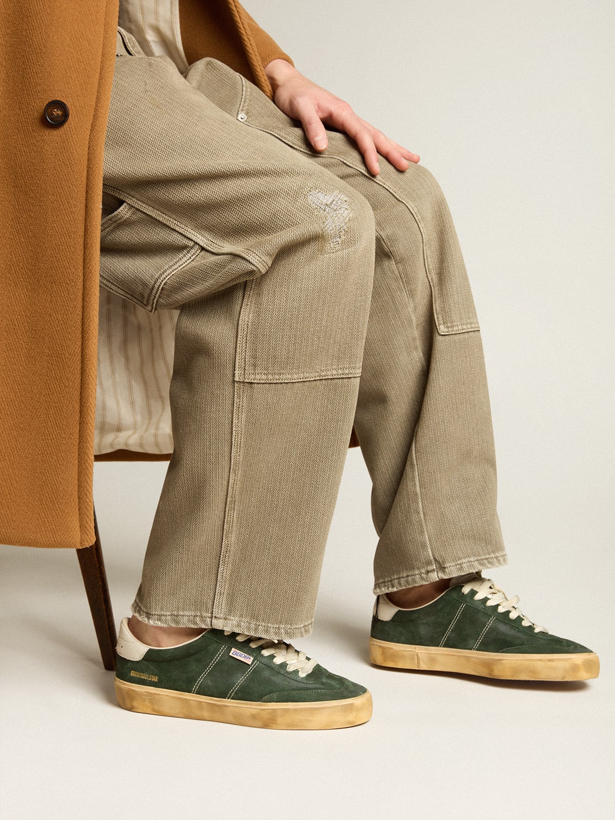 Soul Star in green suede with milk-white leather heel tab