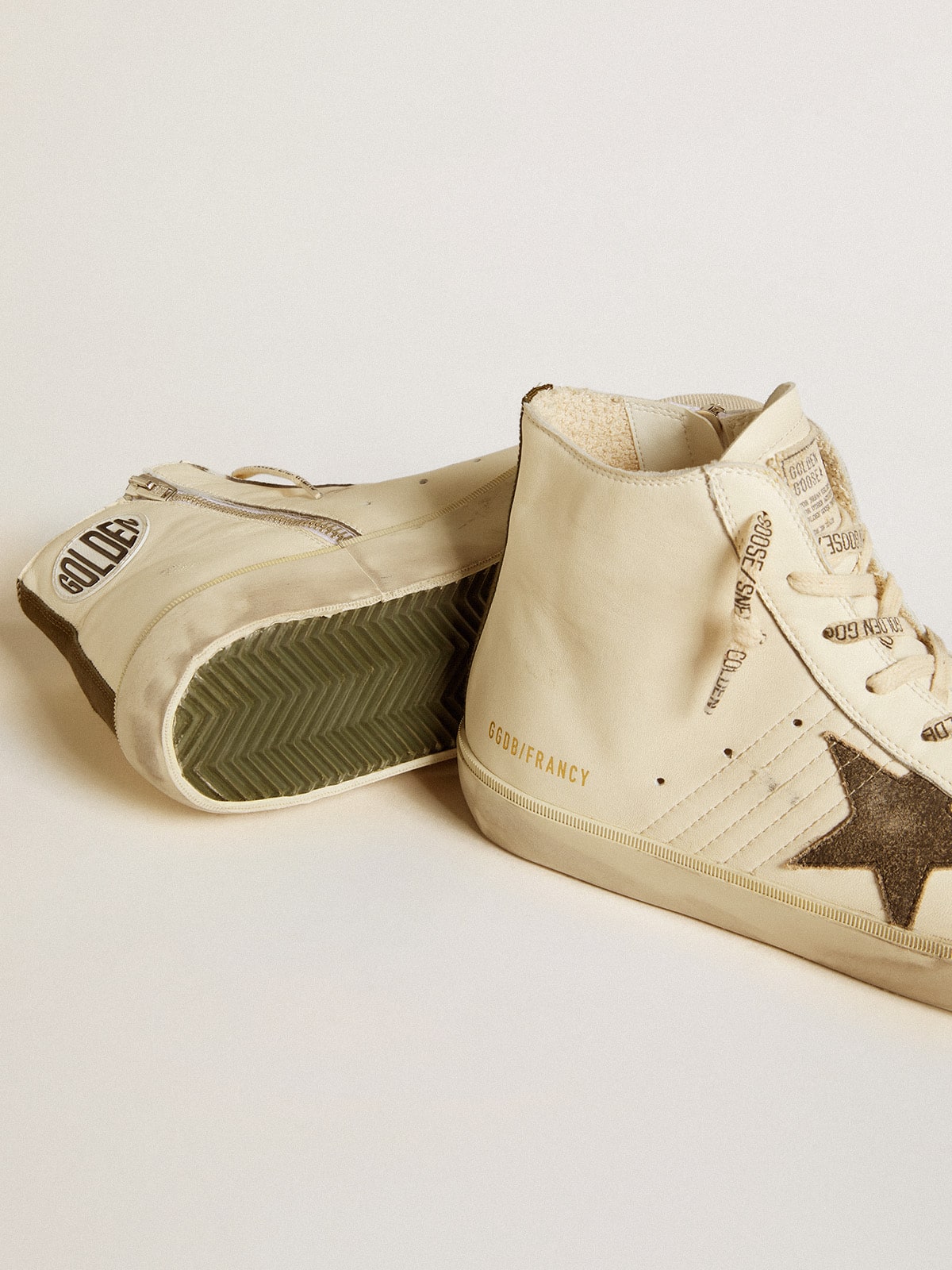 Francy Penstar in nappa with black suede star and cotton heel tab