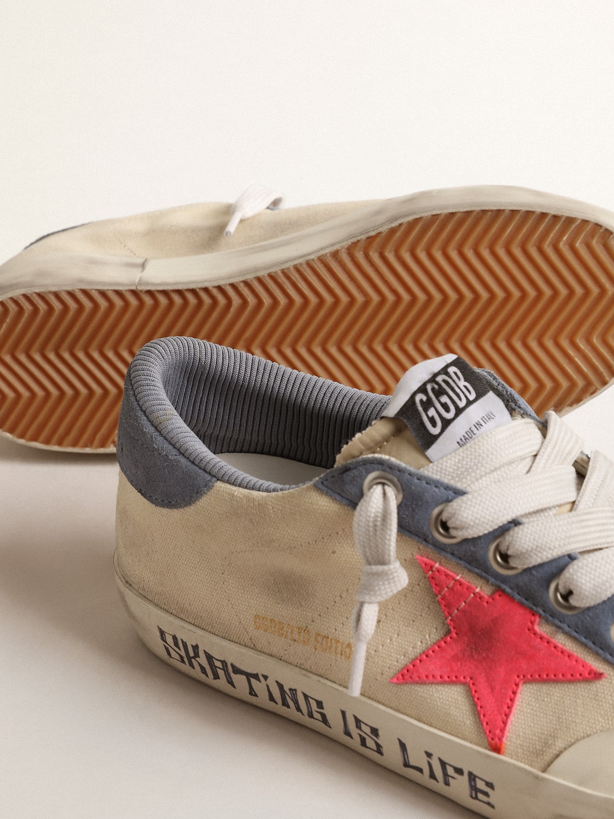 Super-Star Penstar LTD in canvas with lobster-colored suede star