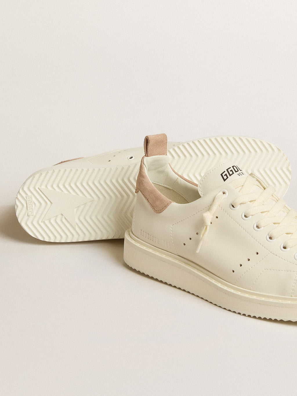Women's Starter in white leather with light brown nubuck heel tab