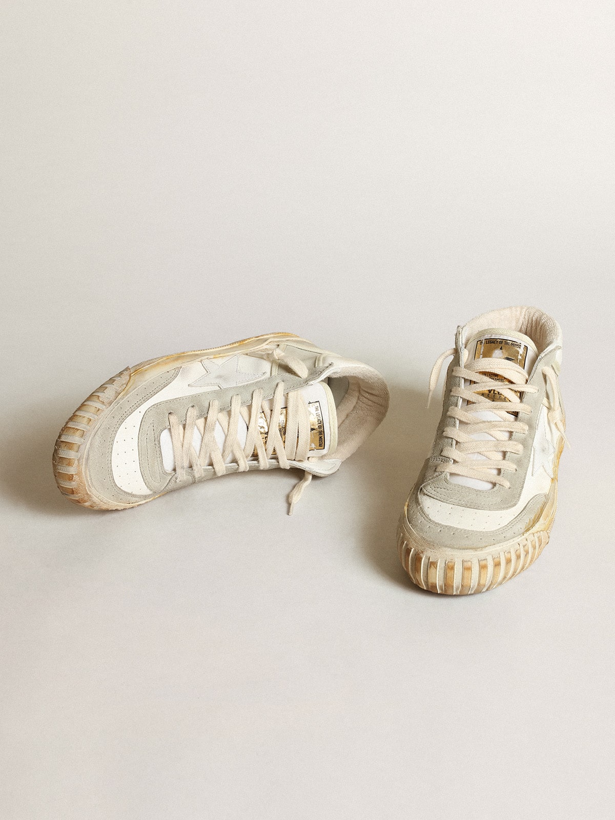 Women's Mid Star sneakers with ice-gray suede inserts and white leather star
