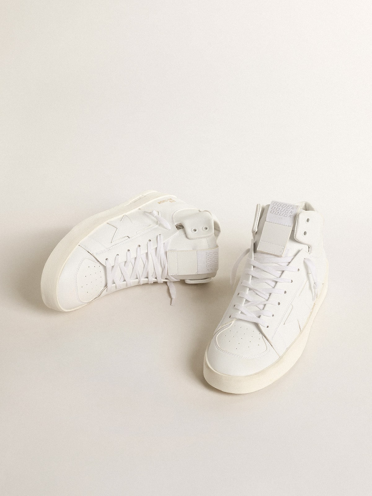 Women's bio-based Mid-Stardan with white star and heel tab