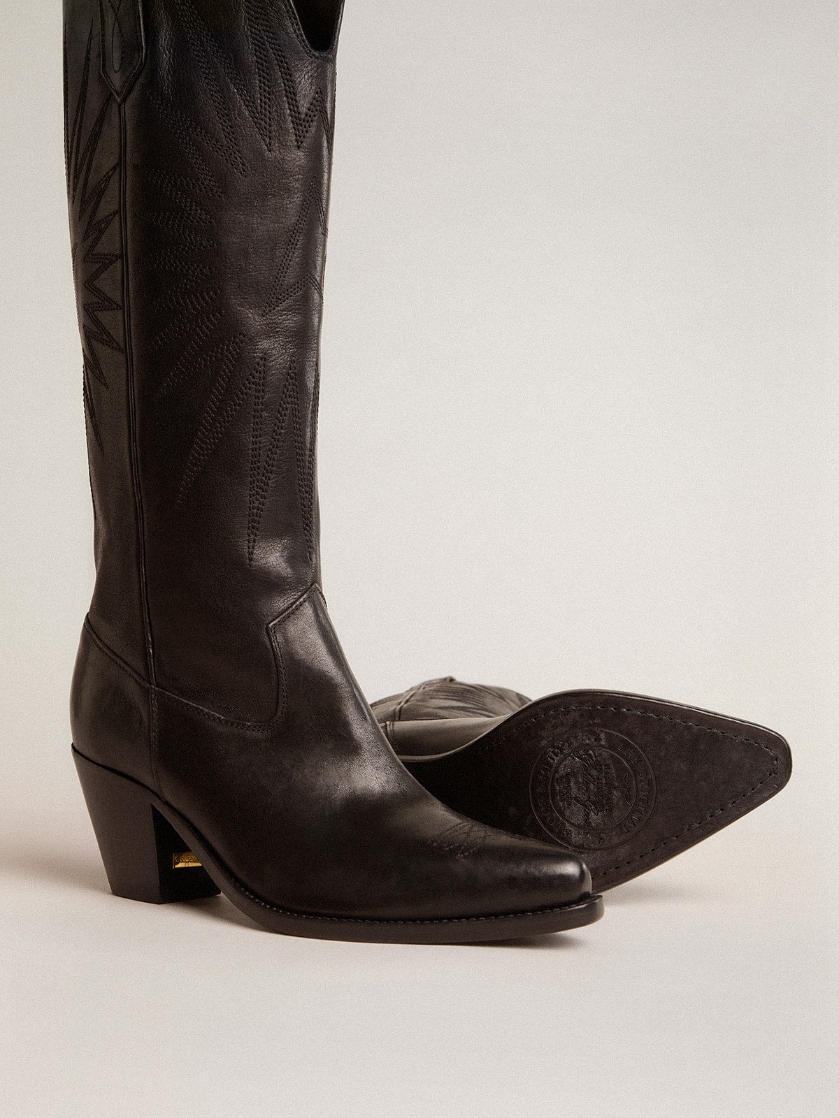 Women's Wish Star boots in black leather with star embroidery