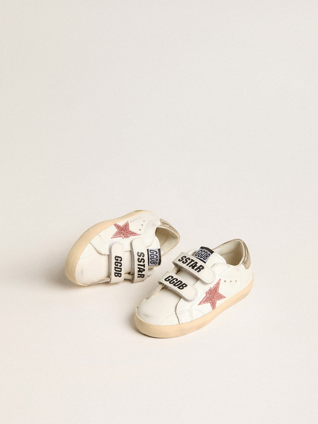 Young Old School in leather with metallic peach leather star